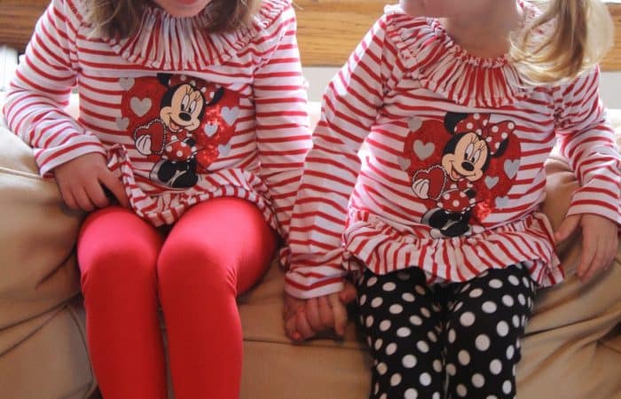 Mickey and Minnie Mouse Party: Showing Our #DisneySide