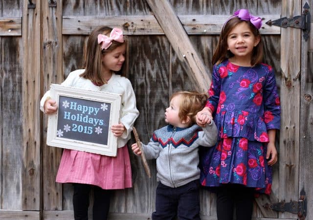 Prepping for Holiday Photos { & Free Printable Signs }