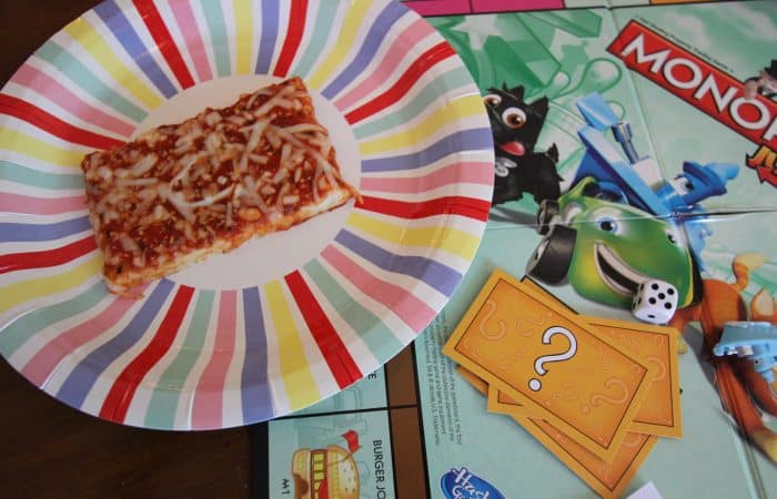 Friday Favorites: Family Game Night + Ellio’s Pizza