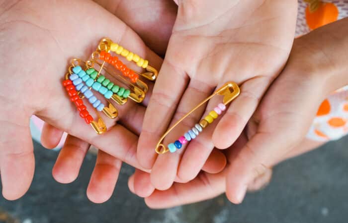 Fun Summer Craft for Kids: Friendship Pins
